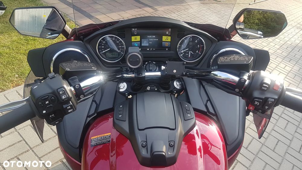 Yamaha Venture - 9