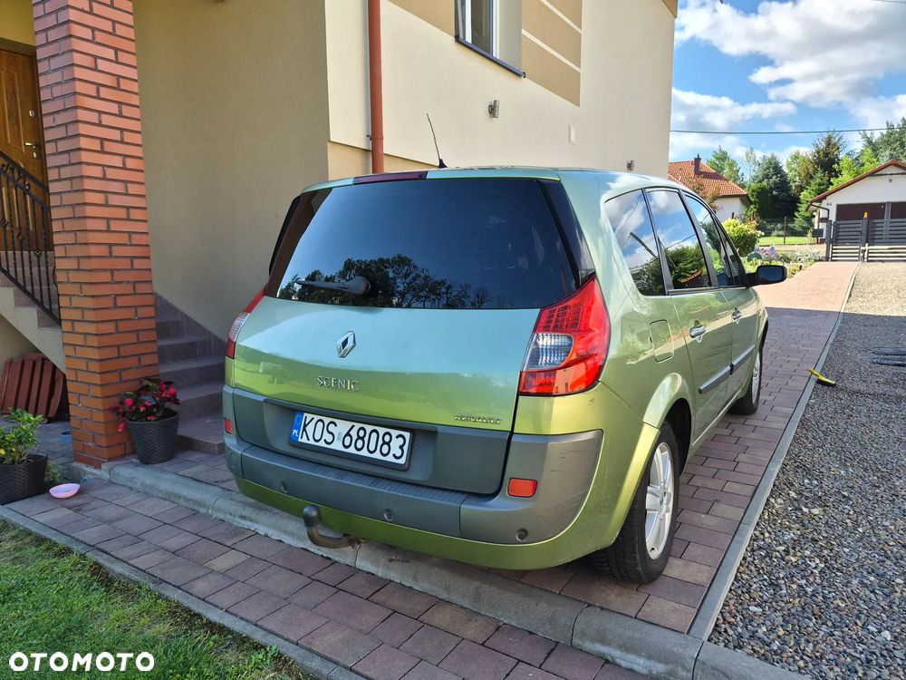 Renault Scenic 1.6 16V Confort Dynamique - 2