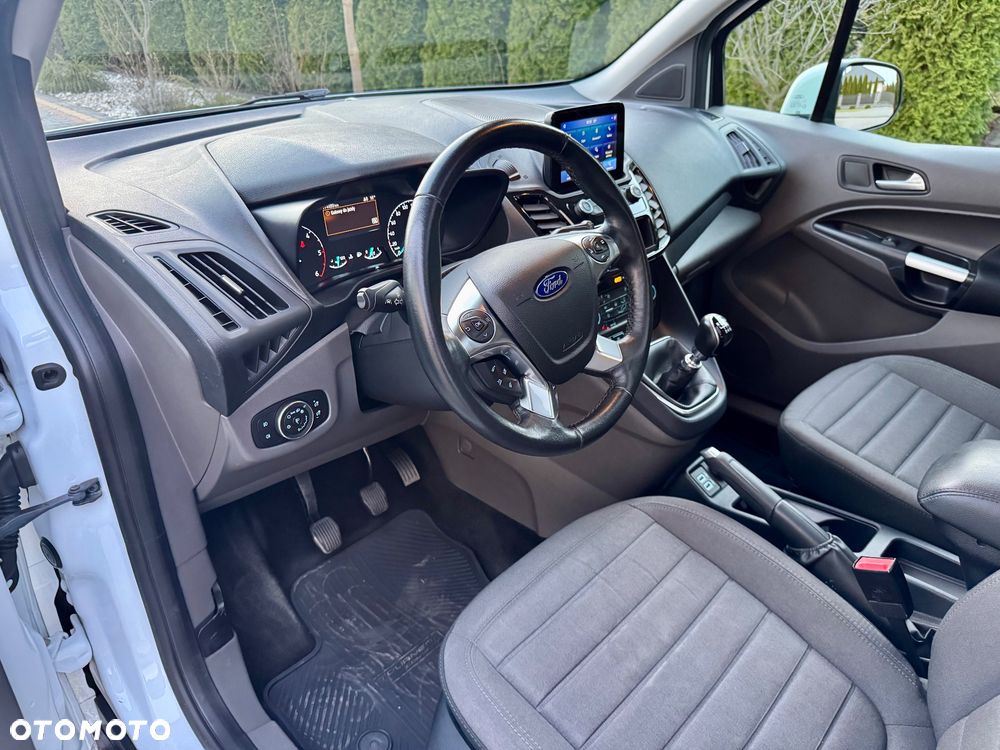 Ford Tourneo Connect 1.5 EcoBlue Titanium - 22