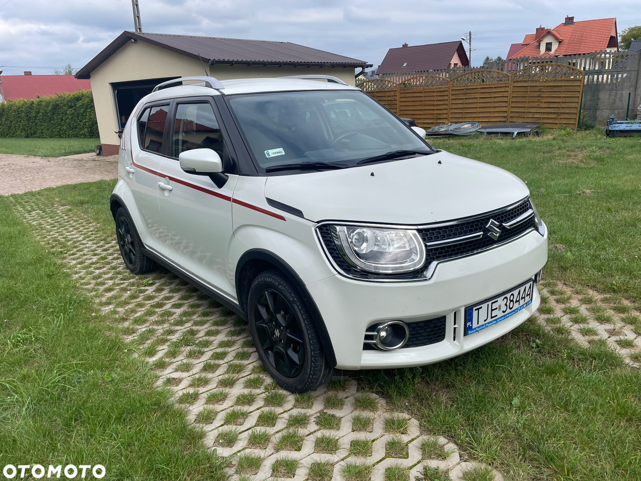 Suzuki Ignis - 2