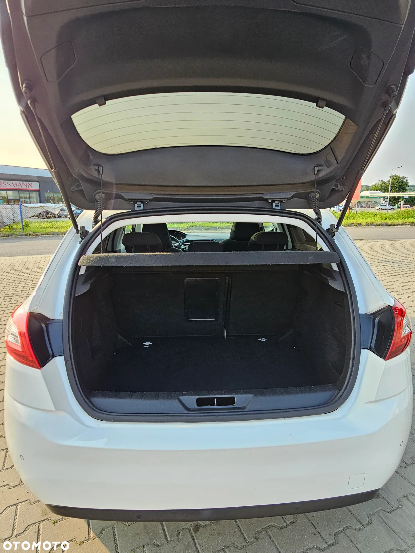 Peugeot 308 1.6 e-HDi Style STT - 10
