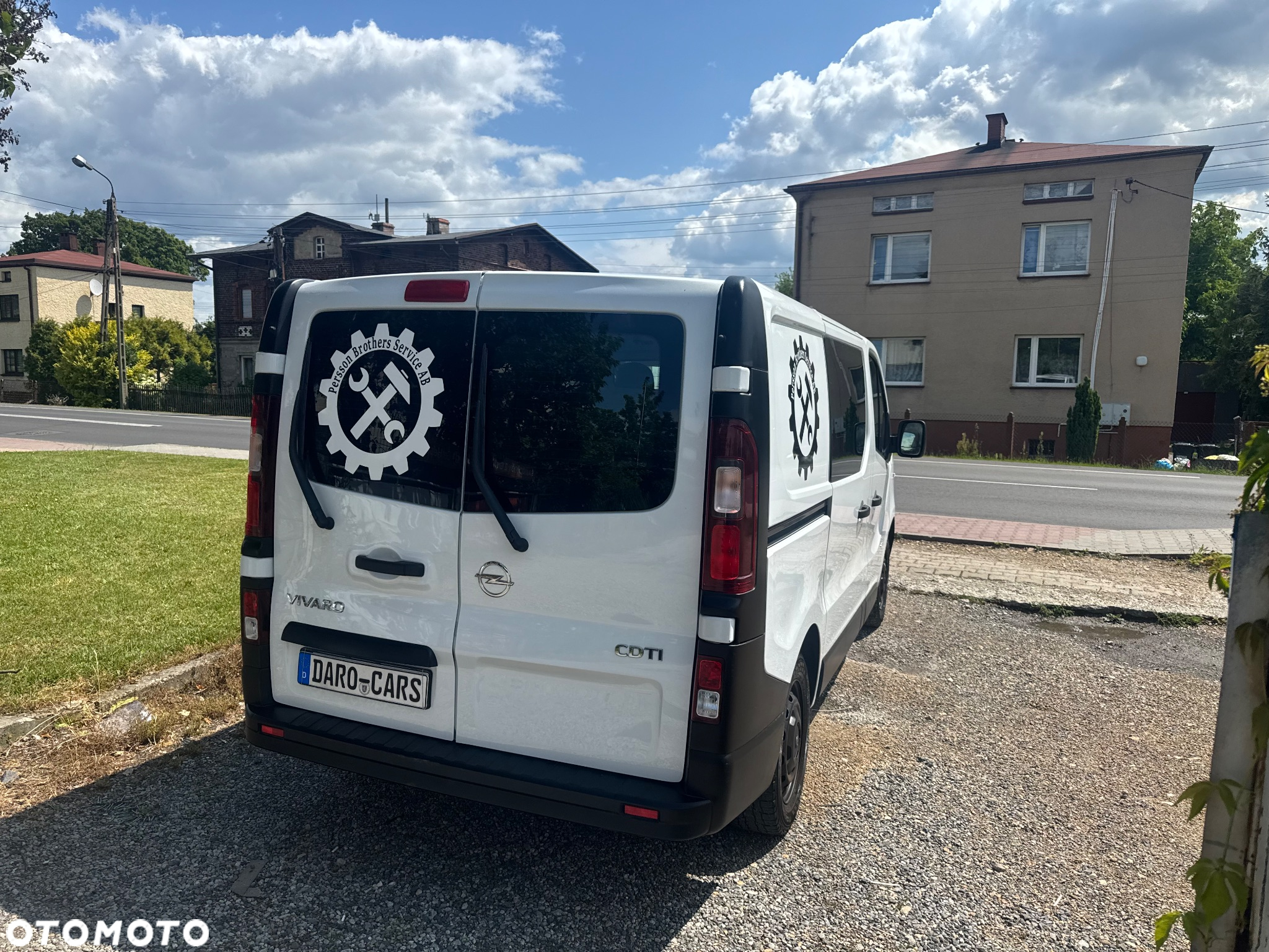 Opel Vivaro - 19