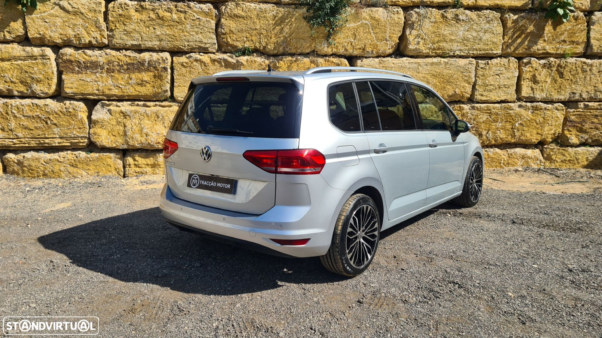 VW Touran 1.6 TDI Confortline DSG - 2