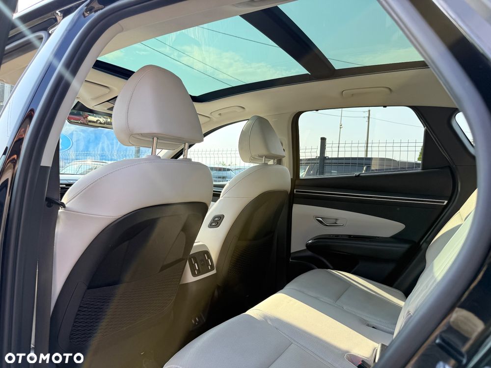 Hyundai Tucson 1.6 CRDi 48V-Hybrid 4WD DCT Prime - 11