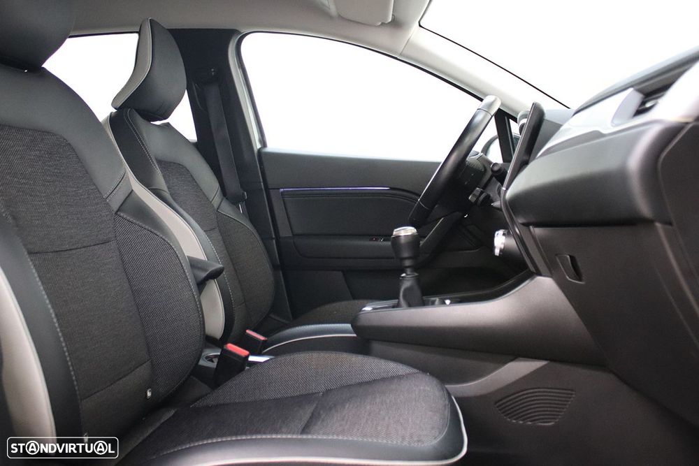 Renault Captur 1.0 TCe Techno Bi-Fuel - 22