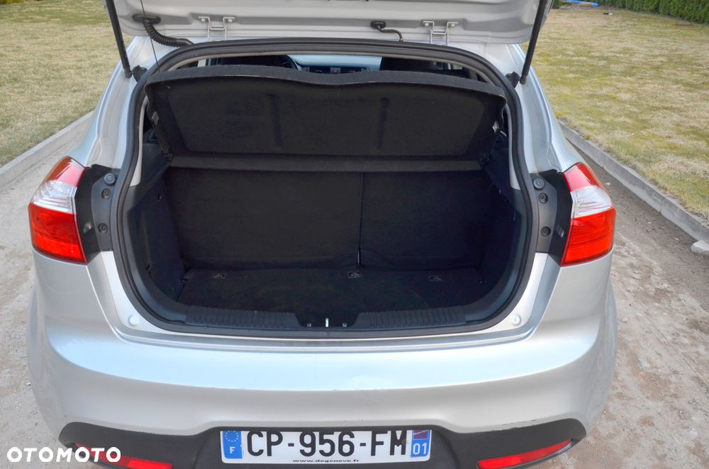 Kia Rio 1.2 Attract - 13