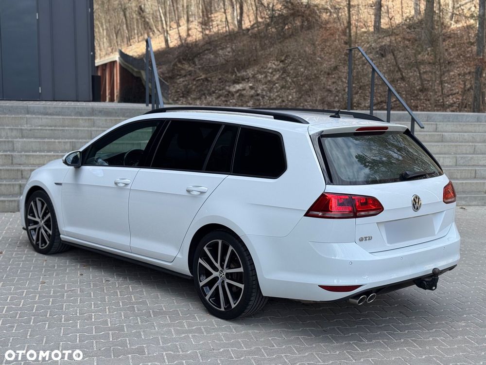 Volkswagen Golf GTD 2.0 TDI SCR DSG - 17