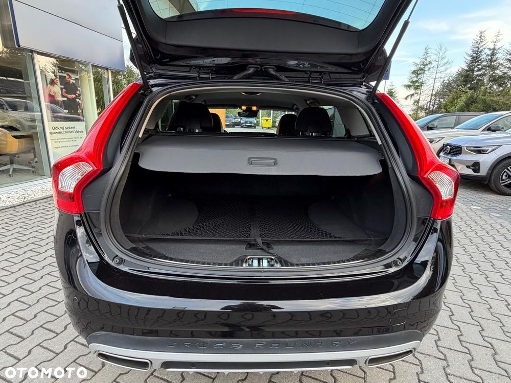 Volvo V60 Cross Country D4 Drive-E Momentum - 12