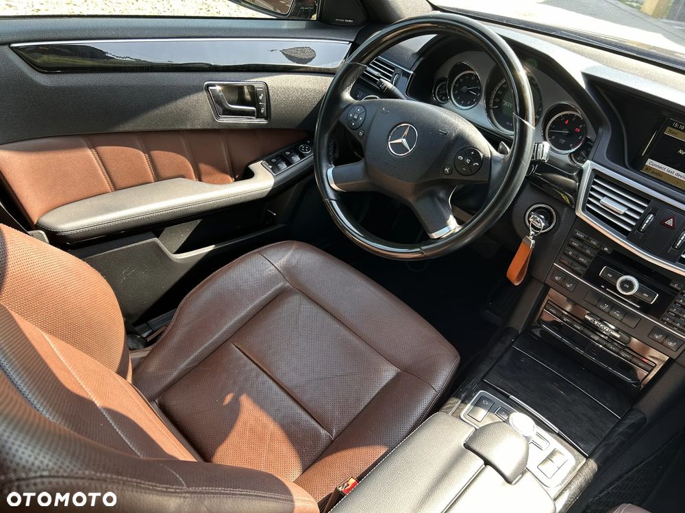 Mercedes-Benz Klasa E - 12