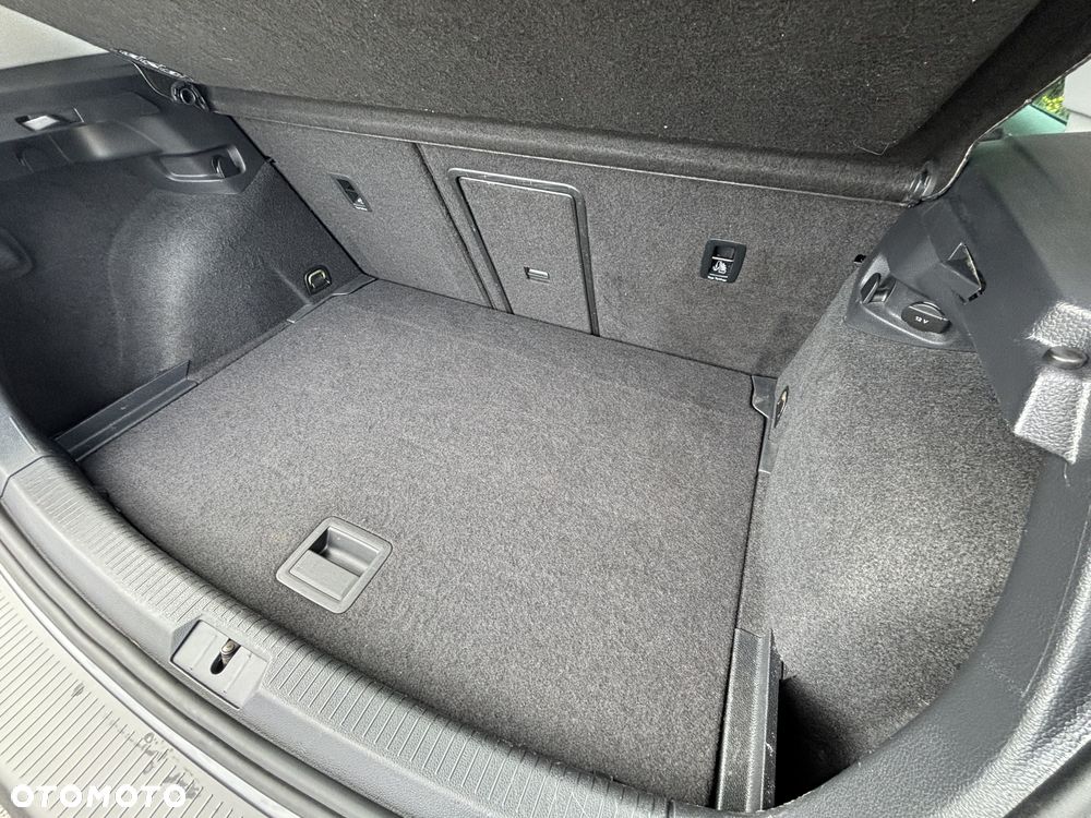 Volkswagen Golf - 20