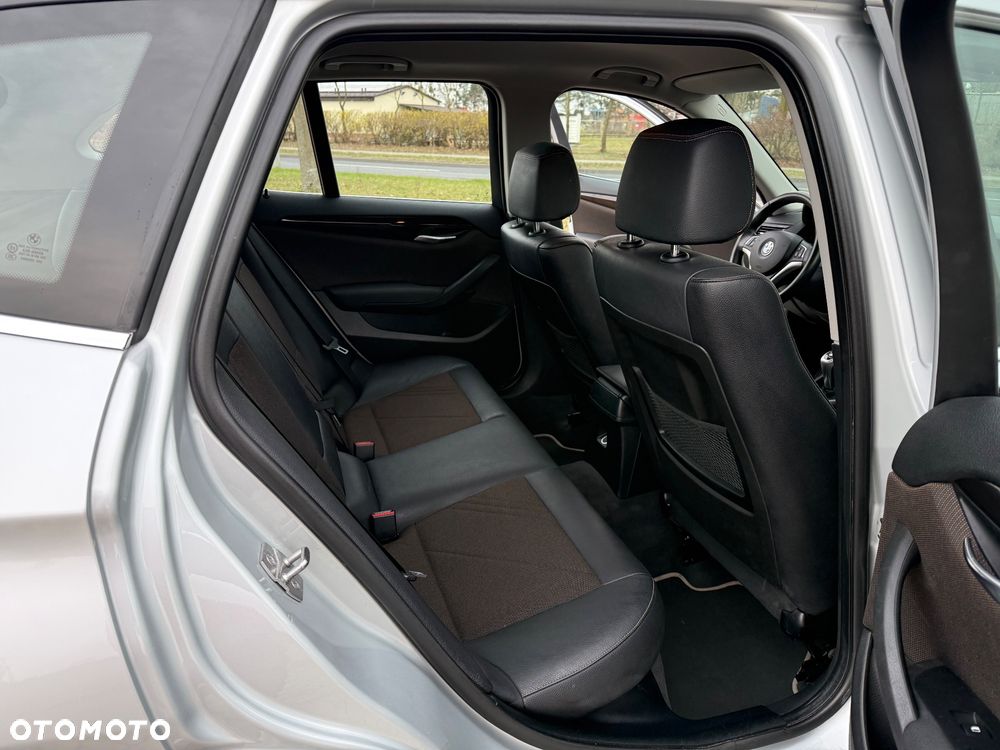 BMW X1 sDrive16d Sport Line - 34
