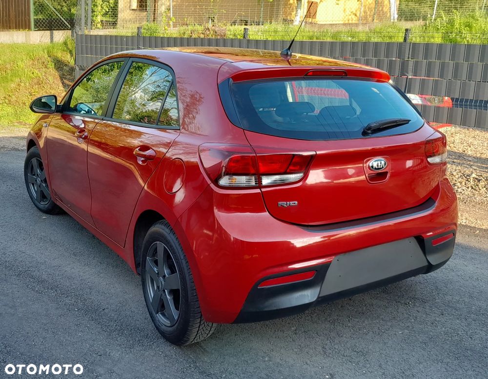 Kia Rio - 9