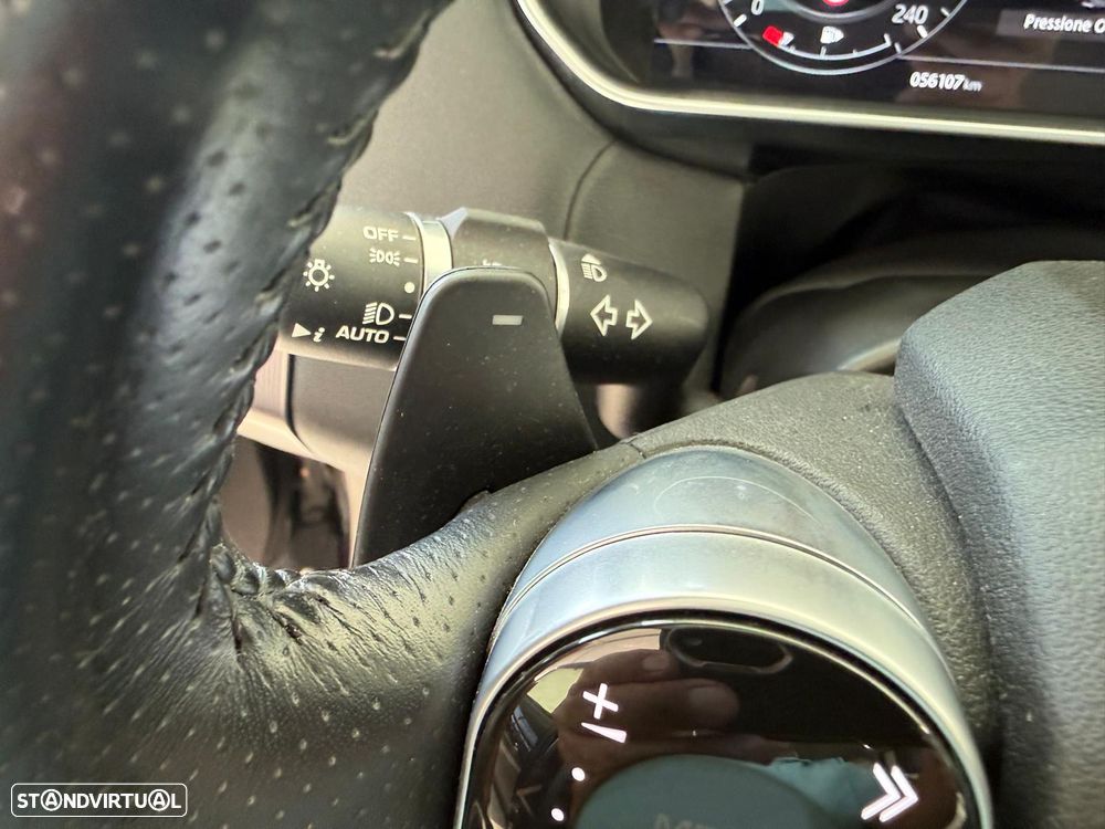 Land Rover Range Rover Sport - 16