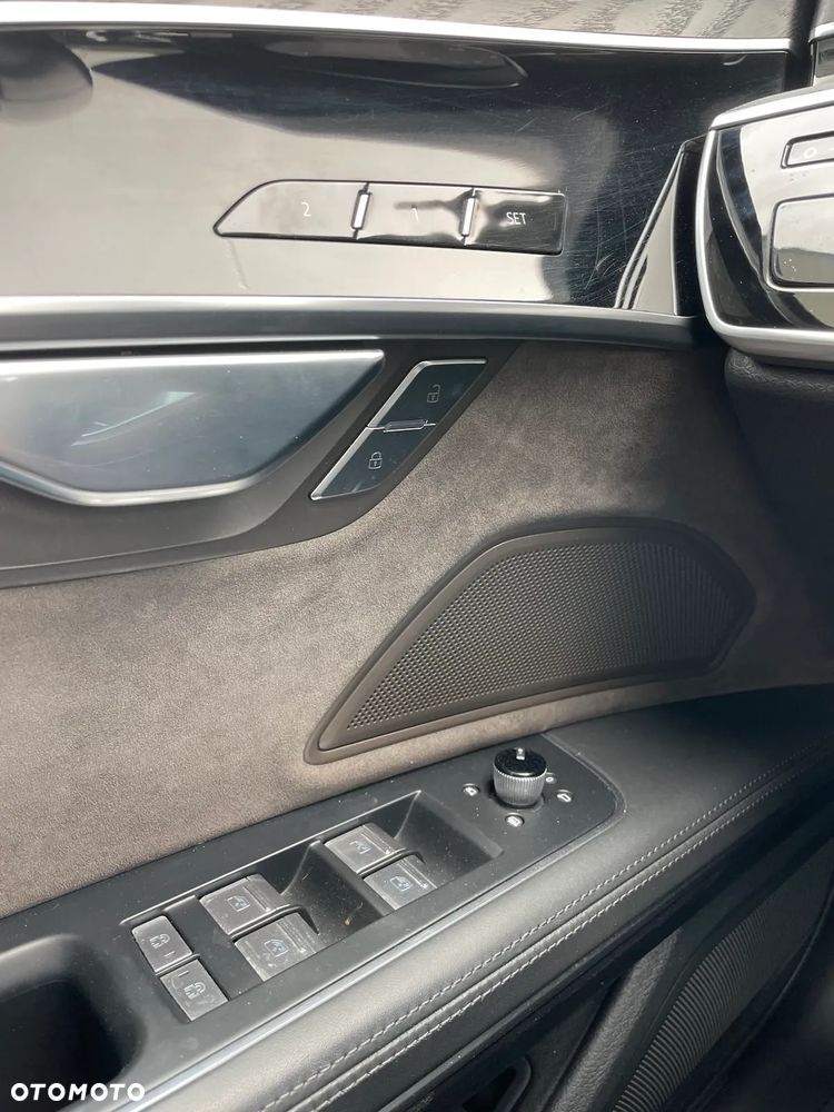 Audi A8 L 55 TFSI quattro tiptronic - 31