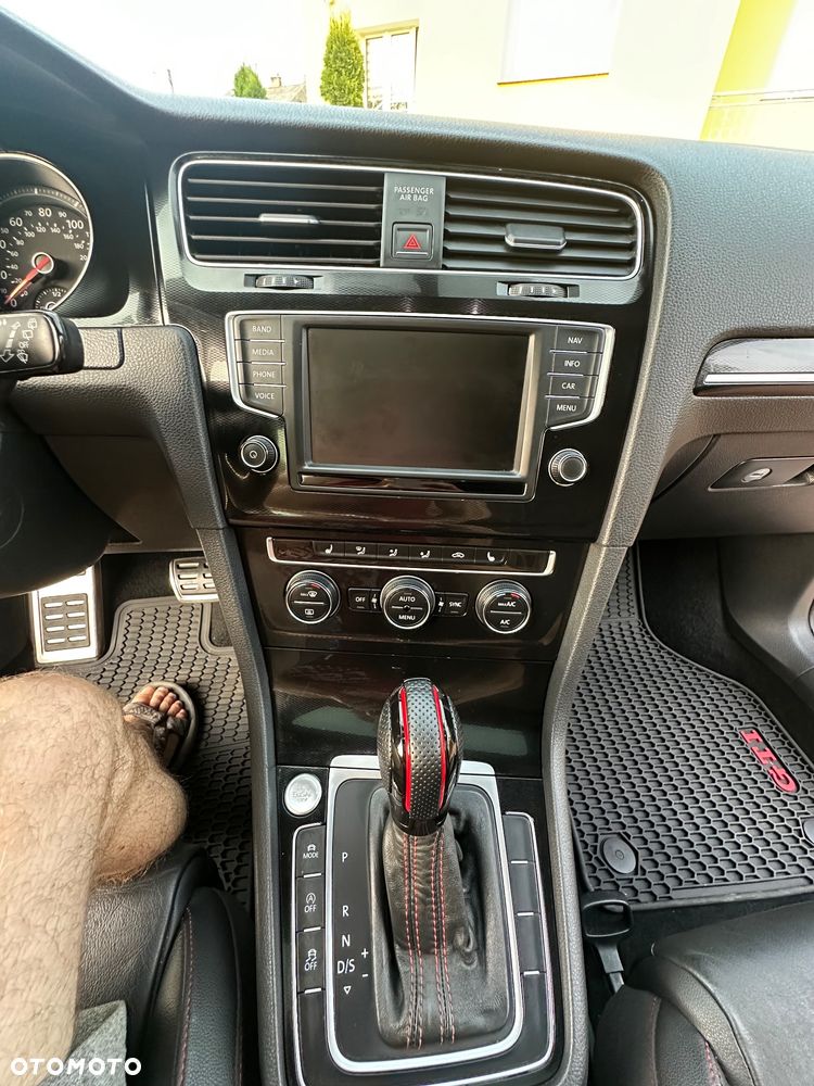 Volkswagen Golf 2.0 TSI BMT GTI DSG - 16