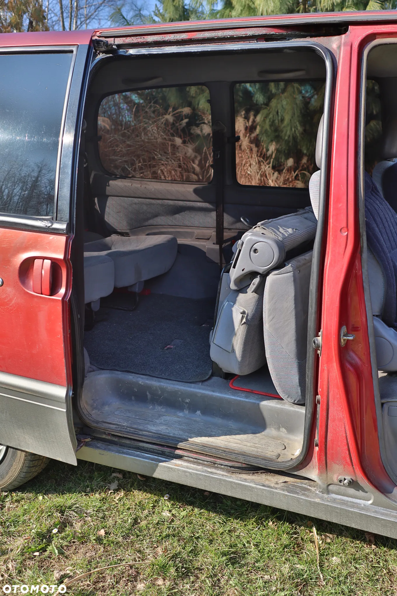 Nissan Serena 2.0 SLX - 21
