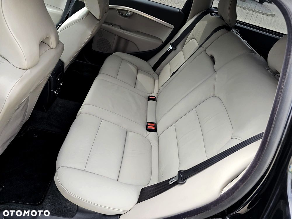 Volvo V70 2.5T Summum - 23