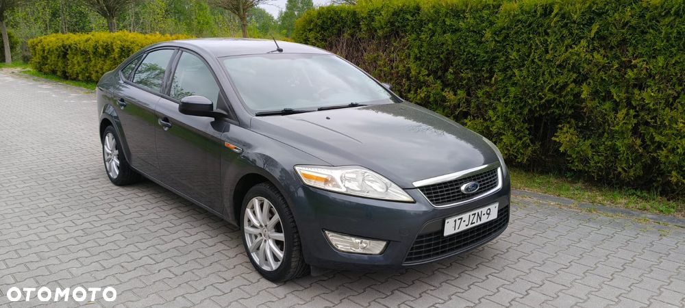 Ford Mondeo 2.0 Ambiente - 29