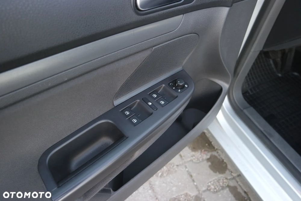 Volkswagen Golf V 1.4 TSI Comfortline - 12