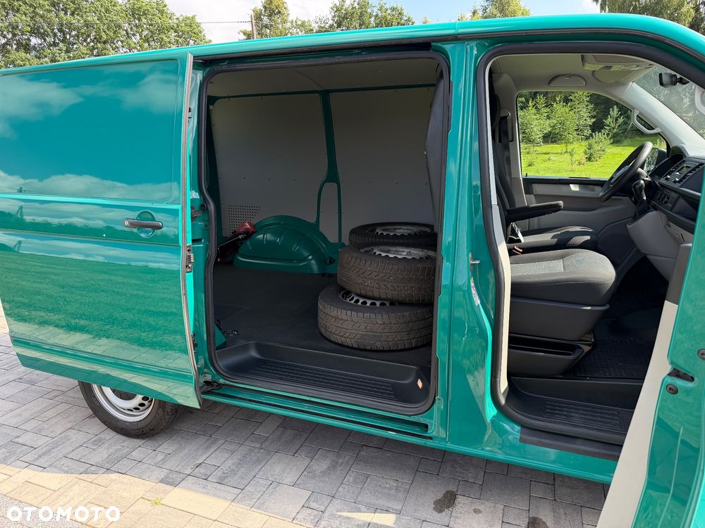 Volkswagen Transporter - 12