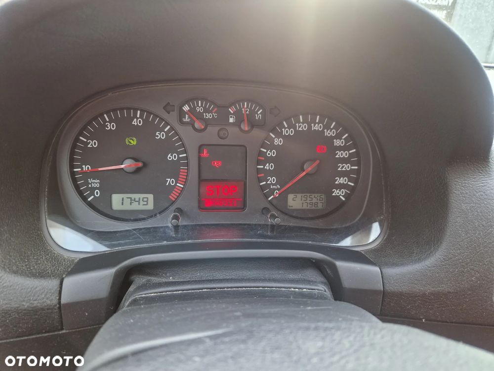 Volkswagen Golf 1.6 Automatik Goal - 3