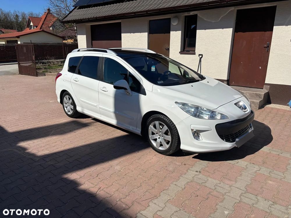 Peugeot 308 - 1