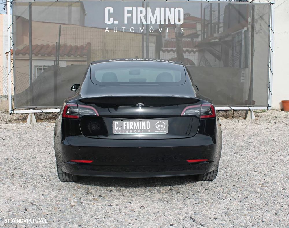 Tesla Model 3 Standard Range Plus RWD — fotografia 6