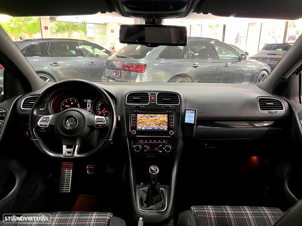 VW Golf 2.0 TSi GTI DSG - 12