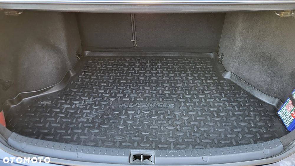 Toyota Avensis 2.0 D-4D Luna - 14