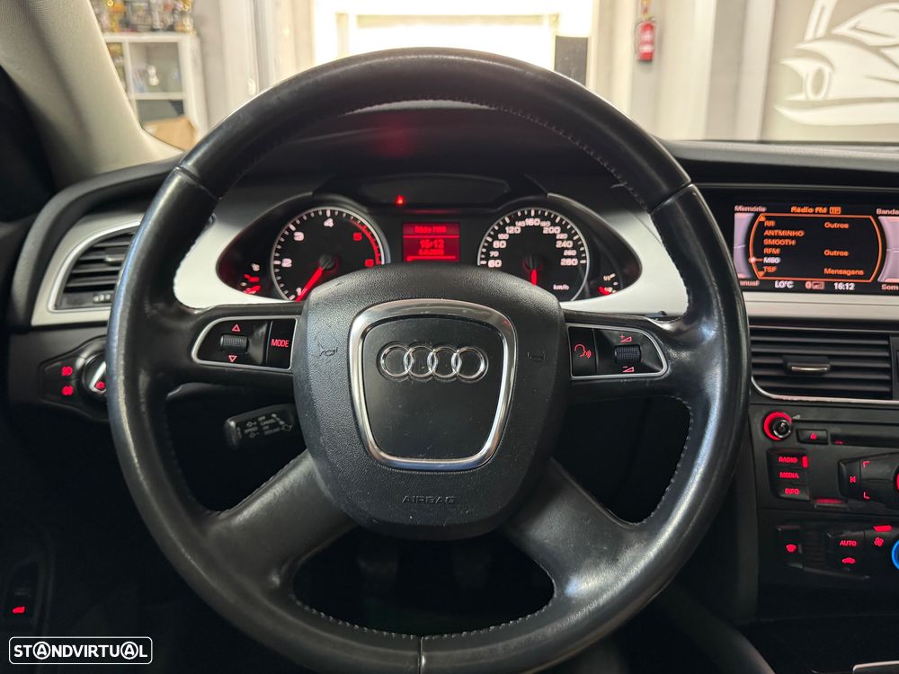 Audi A4 2.0 TDI exclusive - 23