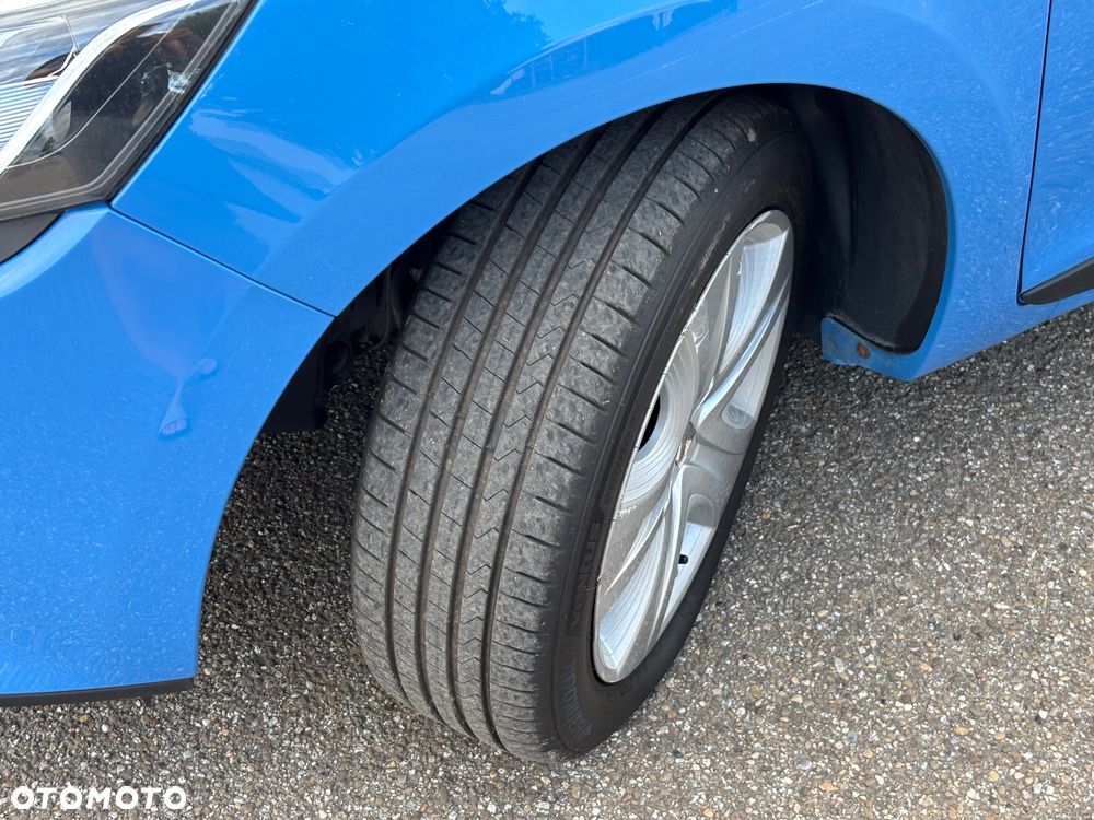 Renault Clio - 32