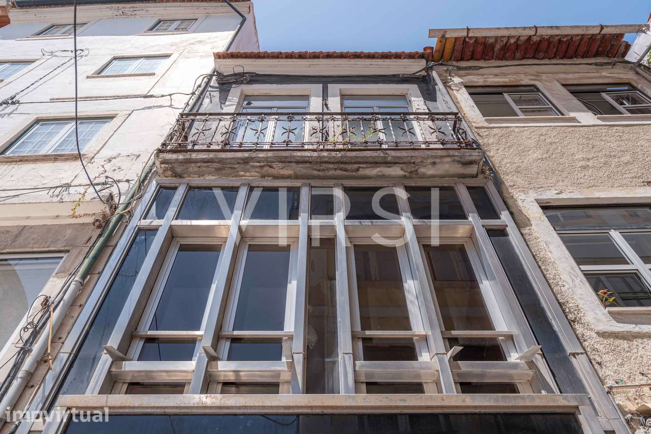 Prédio em plena baixa da cidade - centro Coimbra - Grande imagem: 2/37