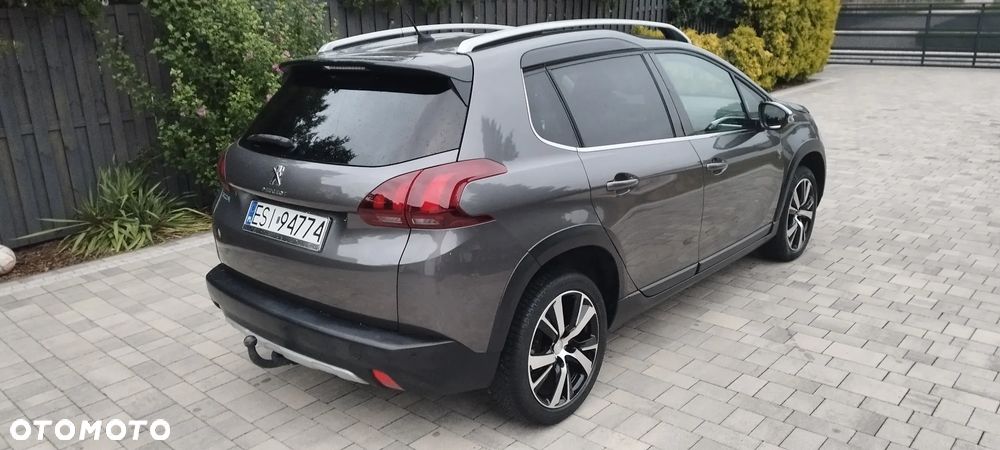 Peugeot 2008 - 11