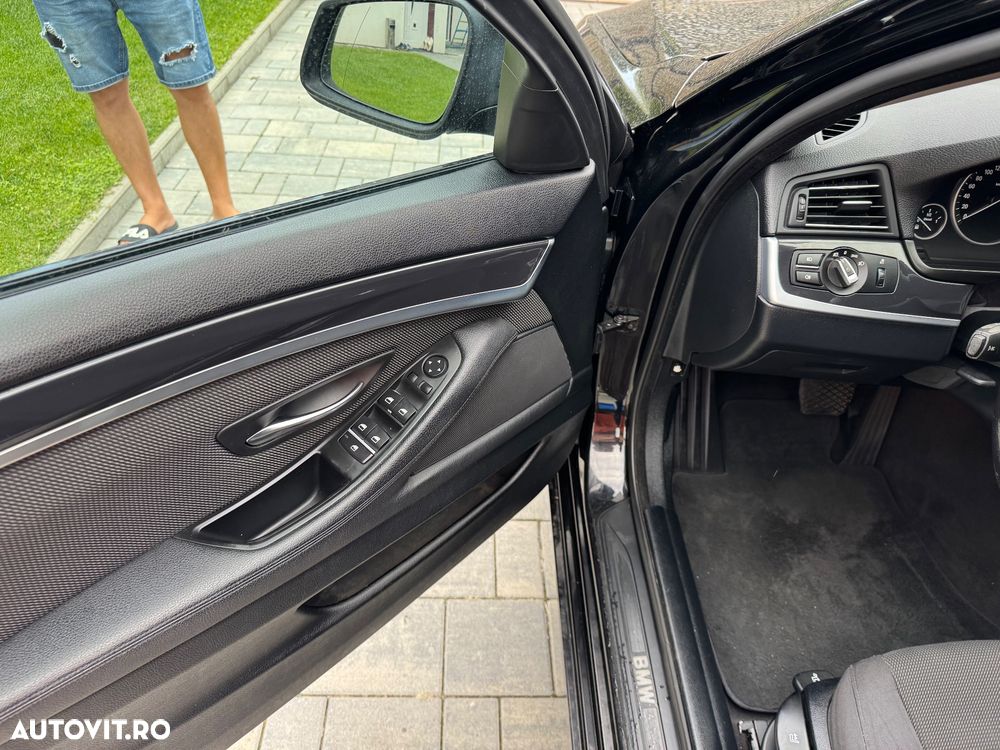BMW Seria 5 520d Sport-Aut. - 15