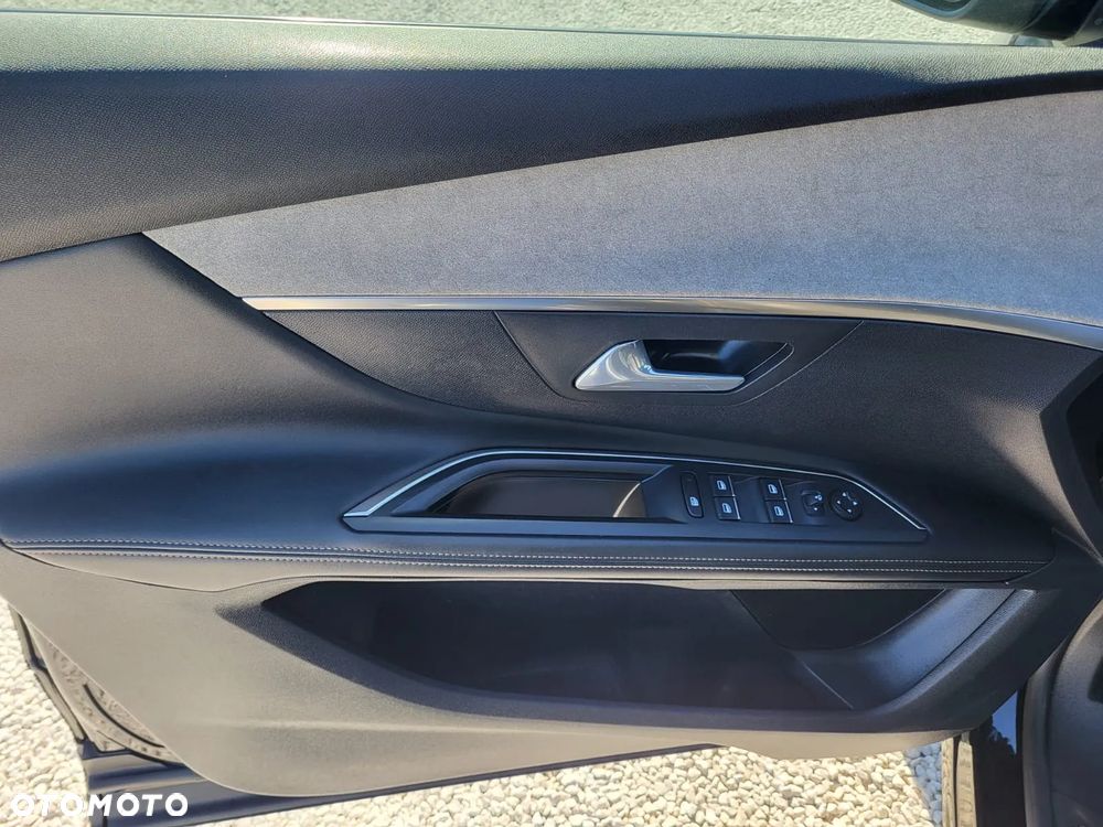 Peugeot 5008 1.5 BlueHDi GT S&S EAT8 - 22