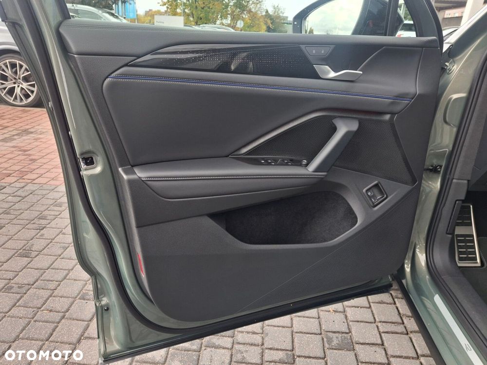 Volkswagen Tiguan - 10