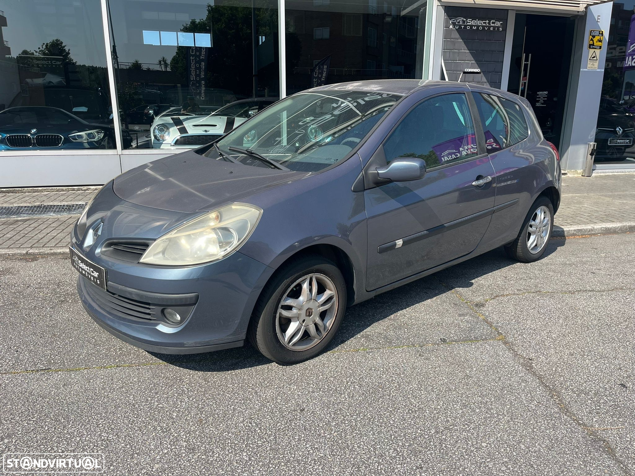 Renault Clio 1.2 Confort Authentique GPL - 2