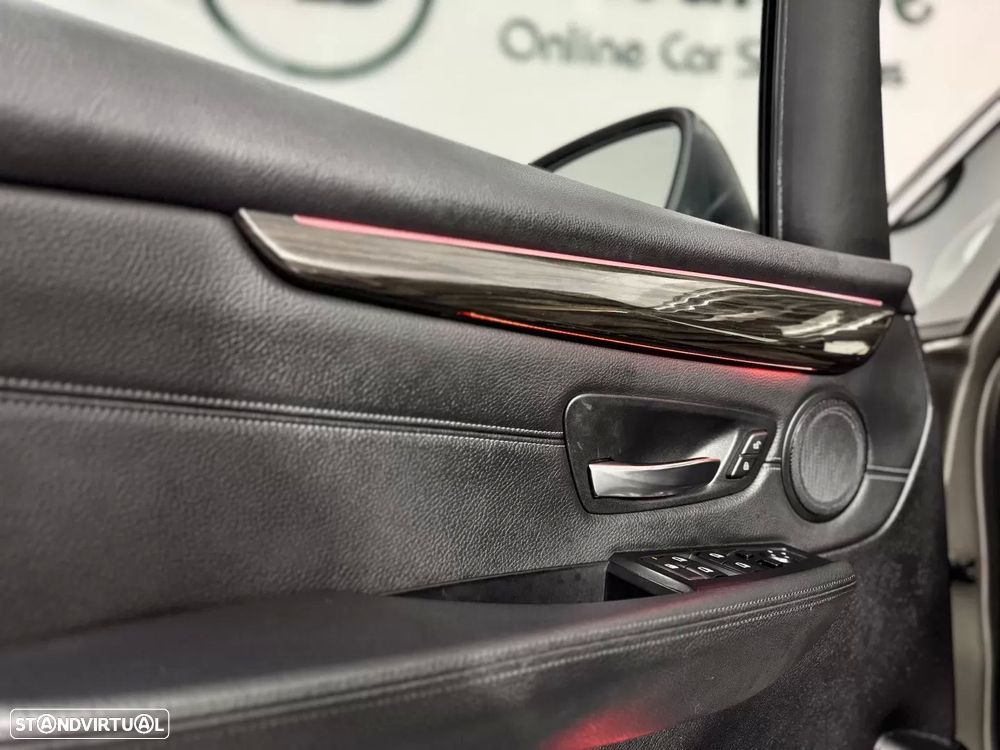 BMW 218 Active Tourer d Line Luxury - 25
