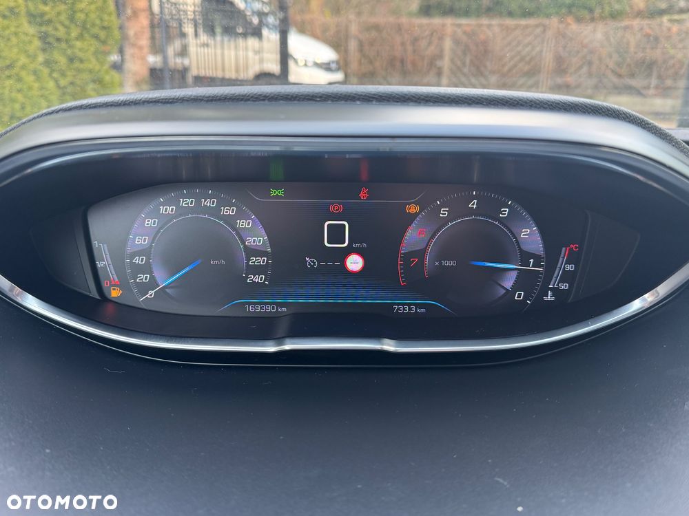 Peugeot 3008 PureTech 130 Stop & Start GPF Active - 17