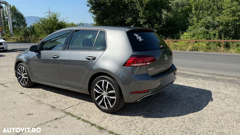 Volkswagen Golf - 20