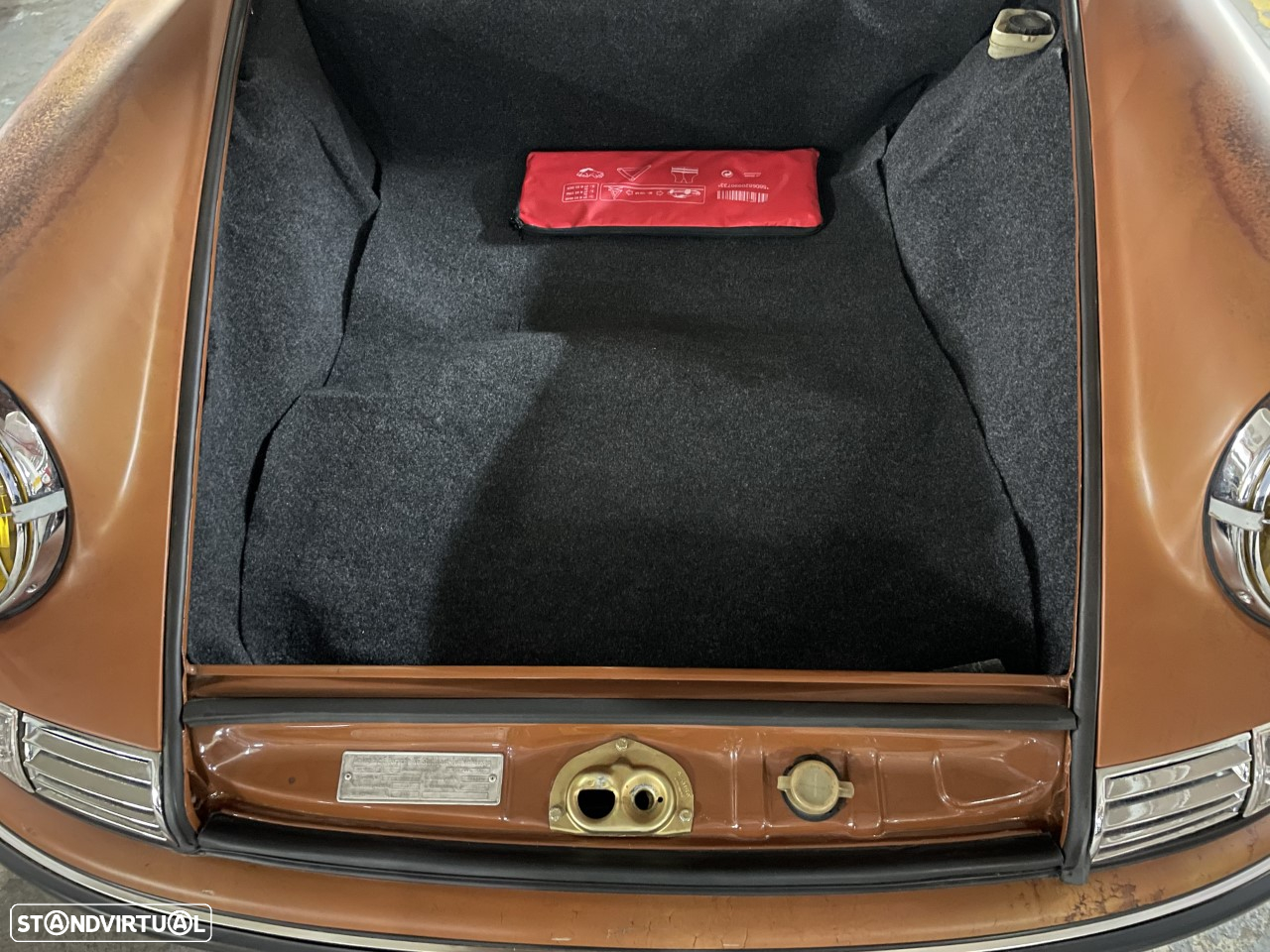 Porsche 911 Série F T 2.4 - 14