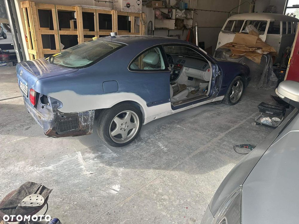 Mercedes-Benz CLK 430 - 35
