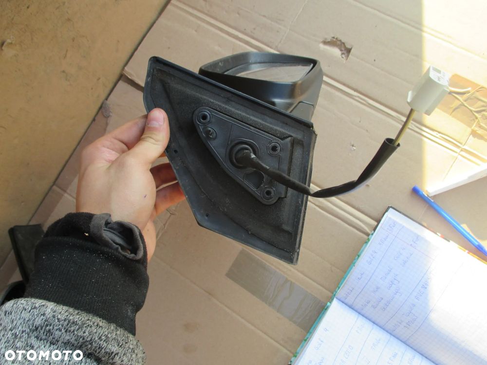 lusterko Toyota Avensis T25 3pin Europa - 3