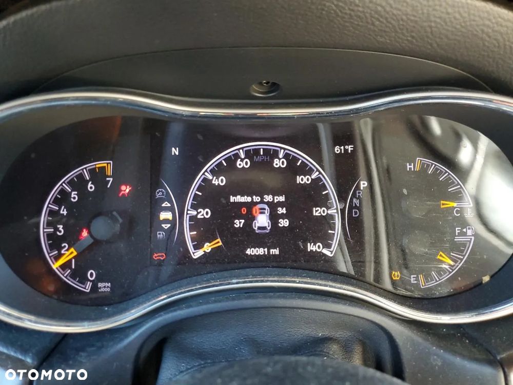 Jeep Grand Cherokee 3.6 V6 Laredo - 12