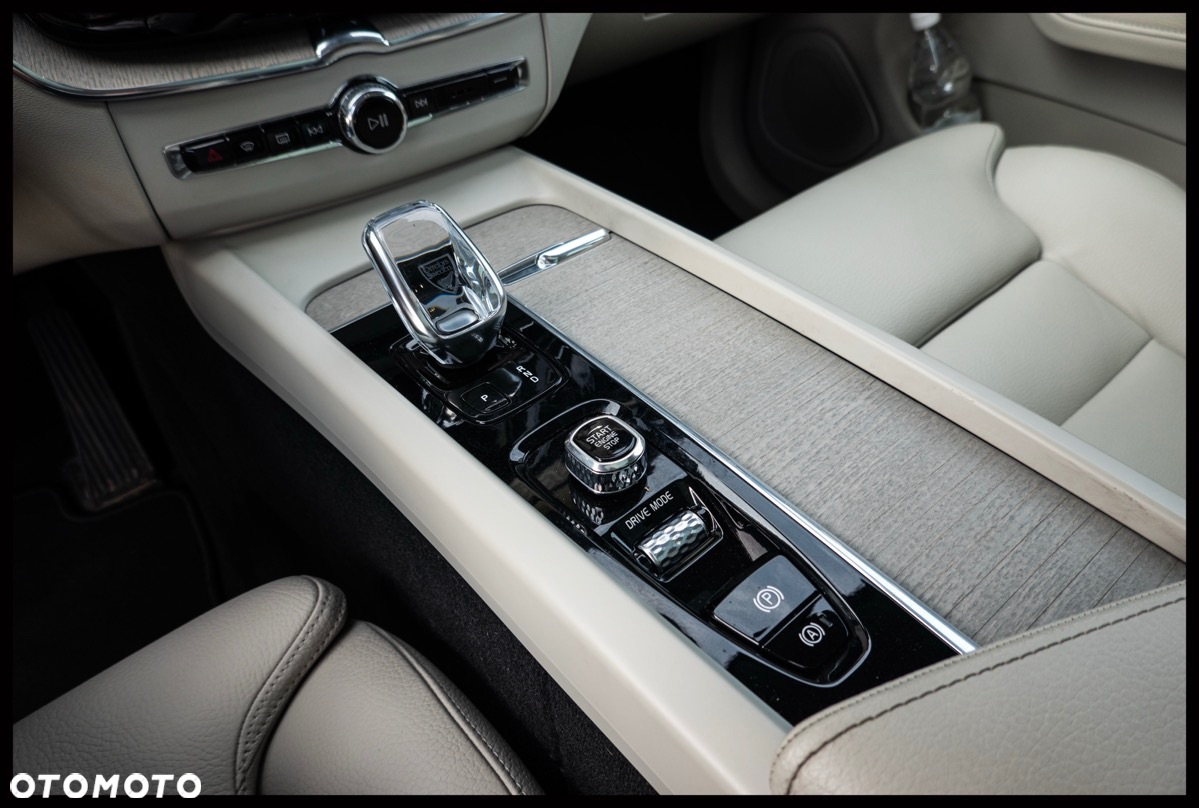 Volvo XC 60 B5 B AWD Inscription - 13