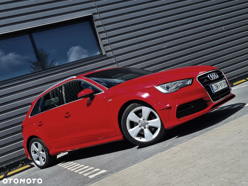 Audi A3 Sportback 2.0 TDI (clean diesel) quattro S tronic S line Sportpaket - 6
