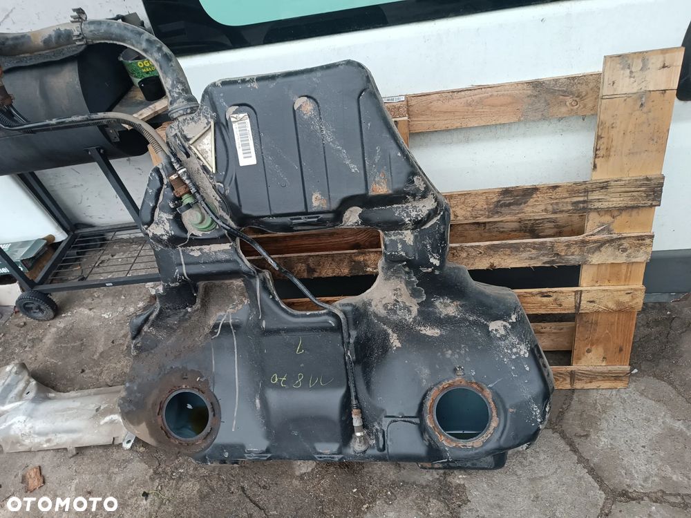 A4 B6 B7 PRZEKLADKA MANUAL QUATTRO 3.0 TDI SKRZYNIA WAŁ DYER ZAWIESZENIE BAK PALIWA TŁUMIKI - 4