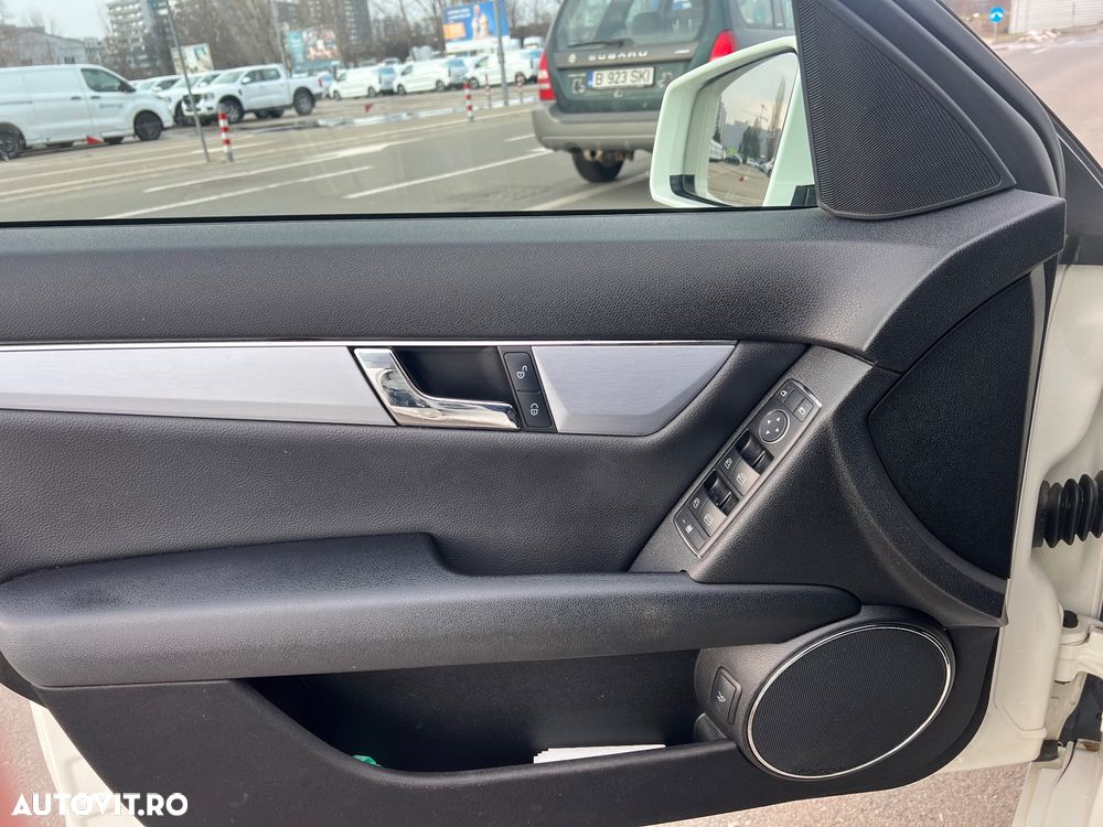 Mercedes-Benz C - 17