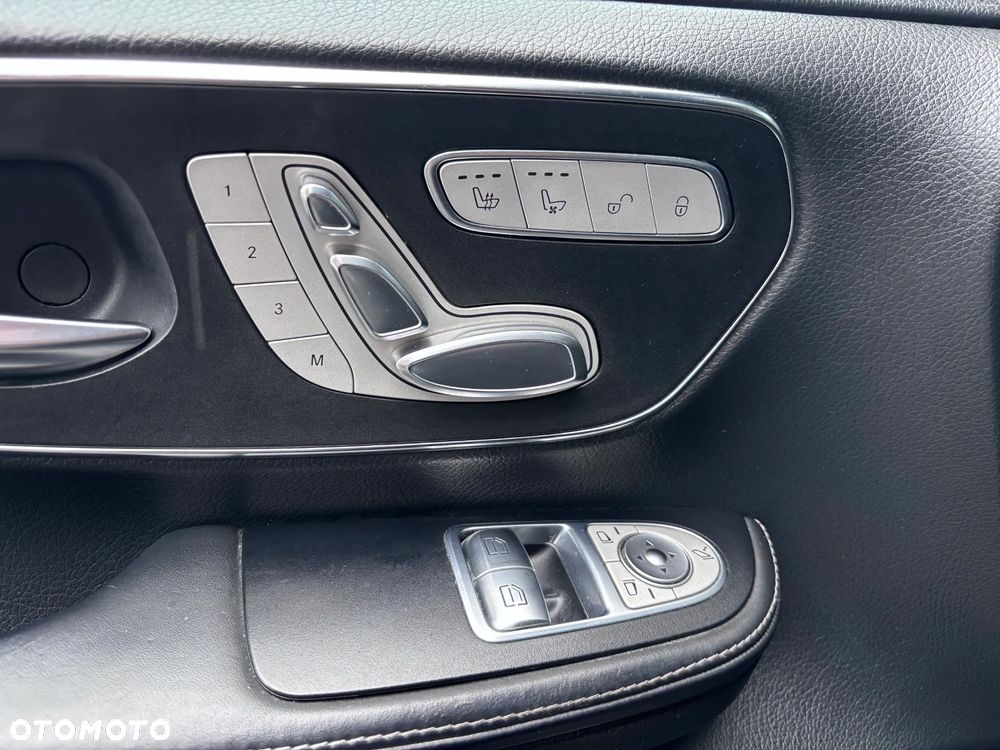 Mercedes-Benz Klasa V 250 d 4-Matic Exclusive 7G-Tronic - 14