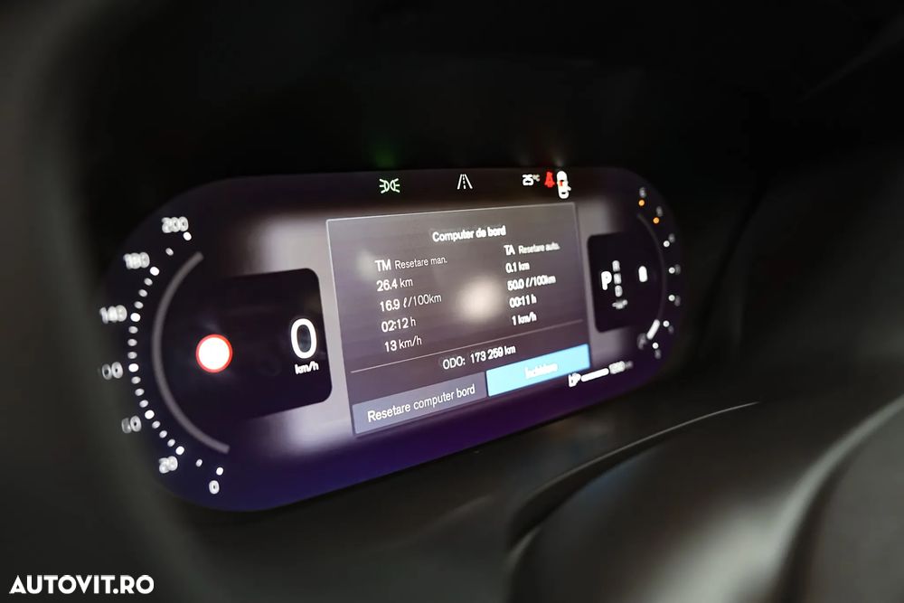 VOLVO XC60 2022 — imagine 25